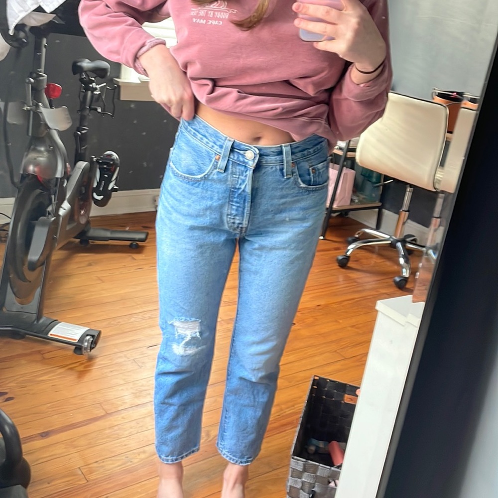 LEVI jeans size 24